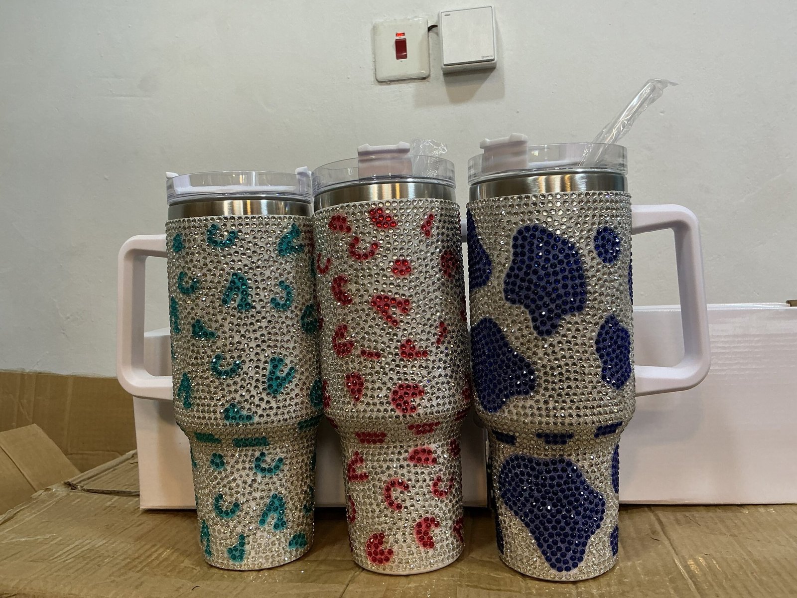 CRYSTAL BEADED INSULATED TUMBLER WITH STRAW