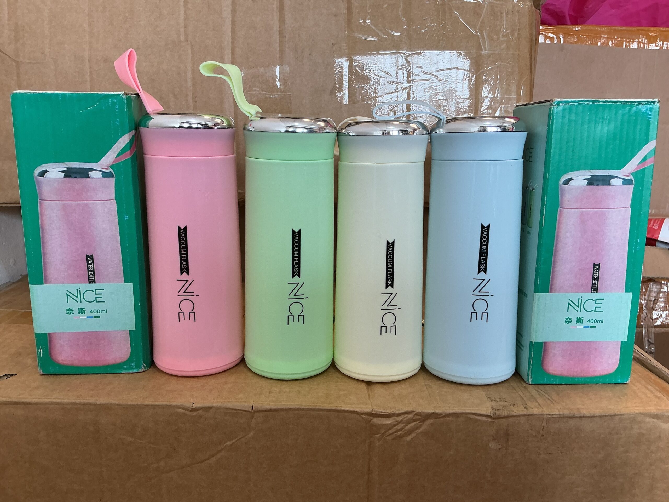 400ml GLASS CUP WITH LID IN BOX